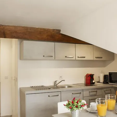 Antibes Bis Apartament *